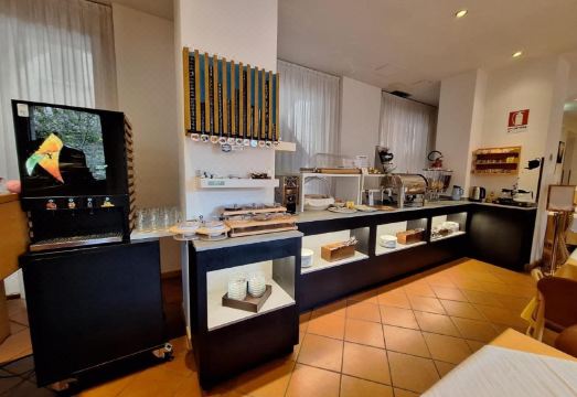 Albergo ItaliaHotel Overview