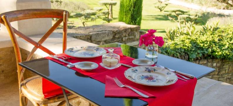 鲁乐兹区酒店(Domaine les Roullets)图片