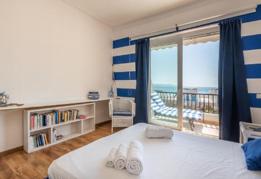 Il Profumo del Mare GuestHouse Hotel Overview
