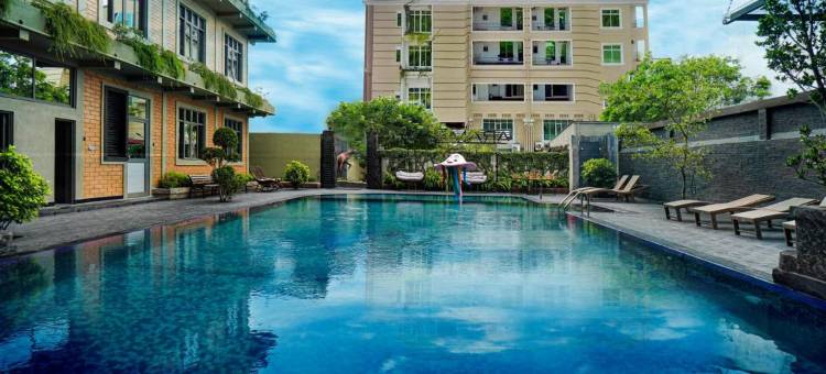 萨莎中转酒店(Sasha Transit Hotel)图片