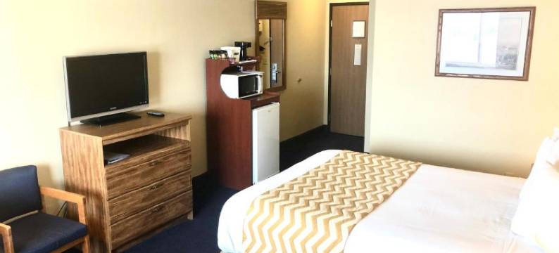 格兰德艾兰Travelodge by Wyndham酒店(Travelodge by Wyndham Grand Island)图片