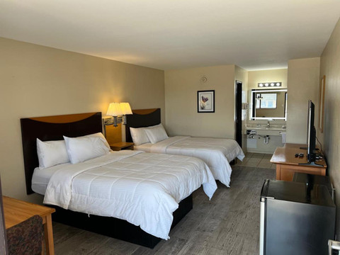 四风汽车旅馆与房车露营地