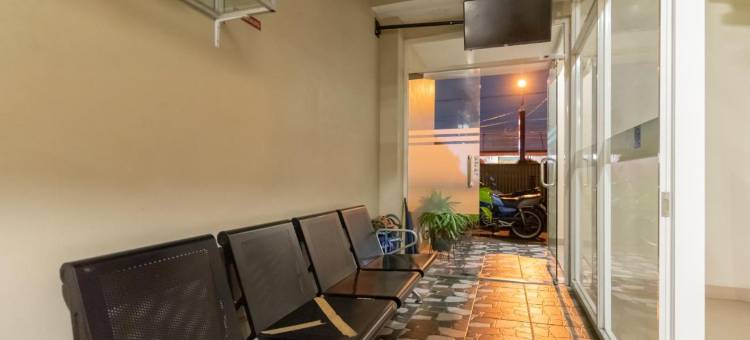 红多兹酒店-棉兰乔伊斯旅馆(RedDoorz at Joyce Guest House Medan)图片