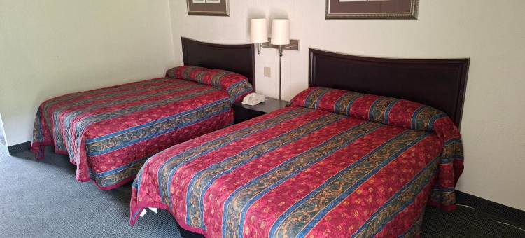 家乡弗吉尼亚斯汤顿11号公路旅馆(Hometown Inn Staunton VA Near Hwy 11)图片