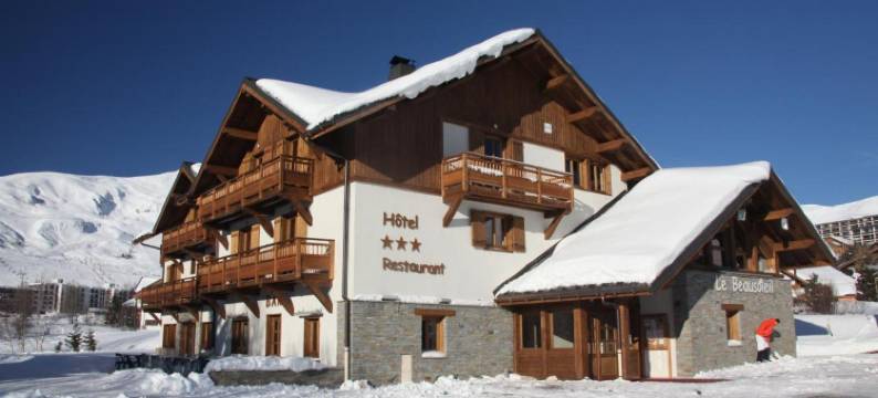 博索莱木屋原创之家酒店(传统木屋酒店)(Chalet-Hôtel le Beausoleil, the Originals Relais)图片