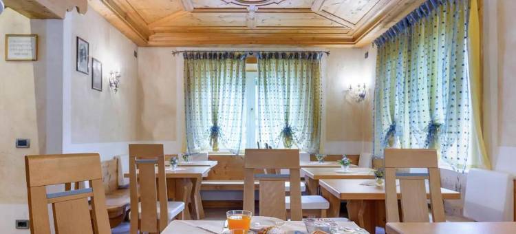 朱斯蒂娜美布雷酒吧酒店(B&B Meublè Giustina)图片