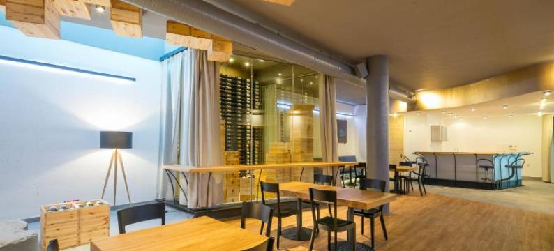 奥斯特鲁夫皮特劳恩酒店(Hotel Ostrov)图片