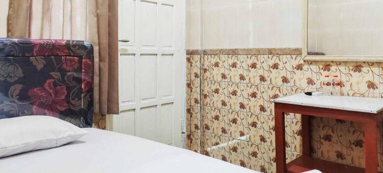 Queen Asri Mitra RedDoorz图片