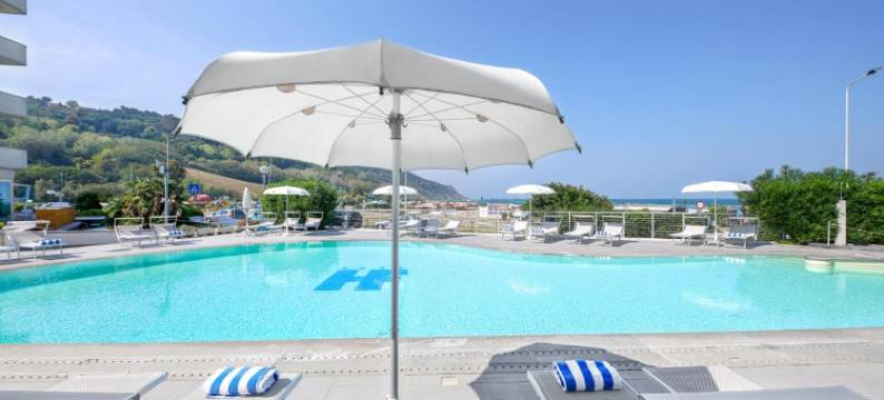 弗拉米尼亚海滨酒店(Hotel Baia Flaminia)图片