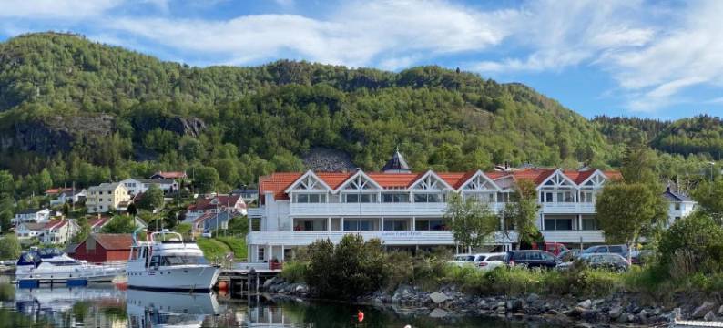 桑德峡湾酒店(Sunde Fjord Hotel, Free and Easy Parking)图片
