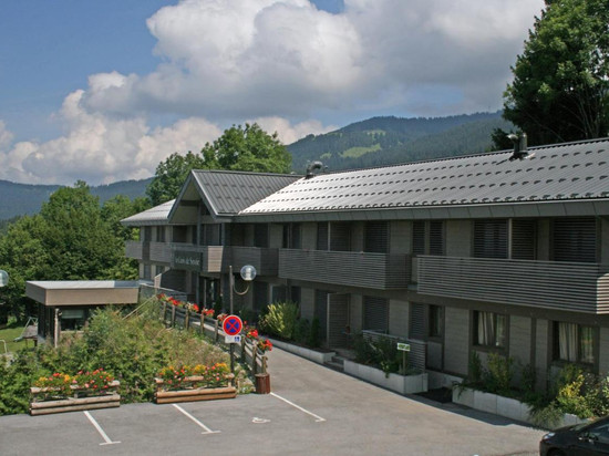 萨沃伊拉克罗伊克斯水疗酒店