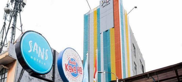 桑斯酒店普里英达雅加达(Sans Hotel Puri Indah Jakarta)图片