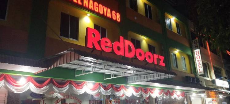 红多兹酒店-近巴淡岛纳格雅城市布道2号(RedDoorz near Nagoya Citywalk Batam 2)图片