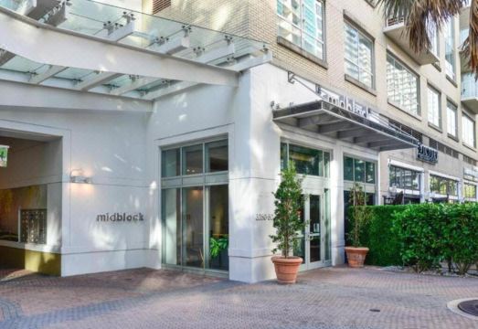 Amazing Condo with Pool at Midblock Miami Hotel Overview