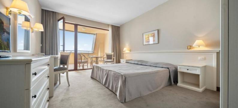 HVD Riviera Beach Ultra All Inclusive & Mineral Pool - Private Beach & Free Parking图片