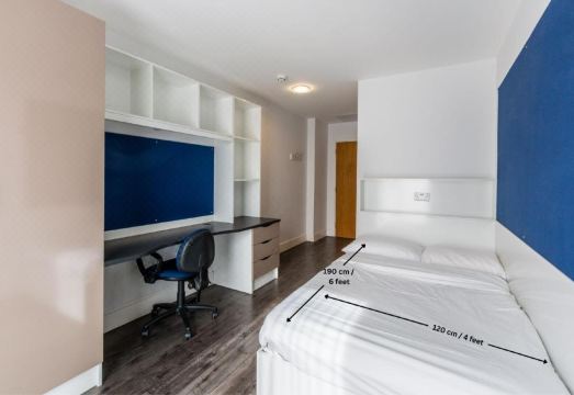 Destiny Student - Holyrood (Brae House) Hotel Overview