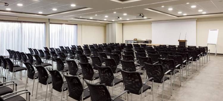 梅佐商务酒店(Mezzo Hotel & Business)图片