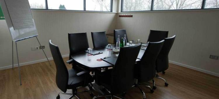 伯明翰奥尔德伯里温德姆华美达酒店(Ramada by Wyndham Oldbury Birmingham)图片