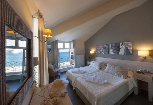 Esperance 1 Hotel Overview