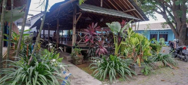 RedDoorz Syariah Near Stasiun Pekalongan 3图片