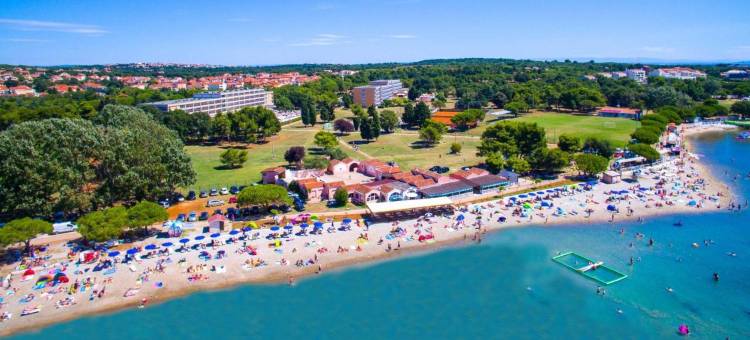 梅杜林艾皮妮假日公园(Ai Pini Medulin Resort)图片