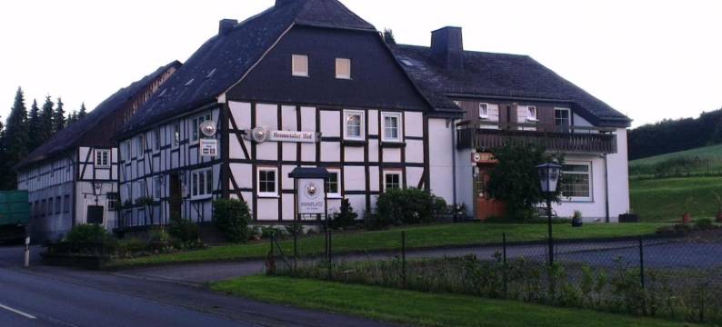 亨尼塔勒尔宾馆(Hennetaler Hof)图片