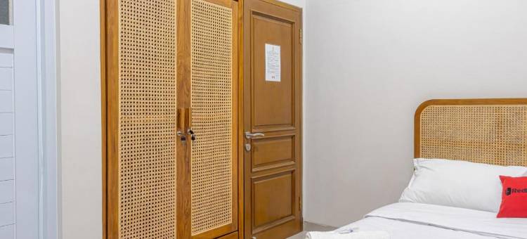 OYO 94026 乌玛·阿尔达家乡(RedDoorz at Uma Arda Hometown)图片