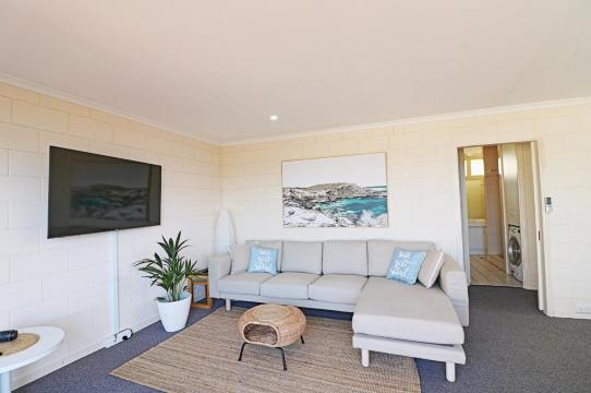 Penguin Mews Merimbula Hotel Overview