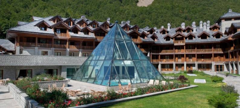 瓦尔狄鲁瑟温泉度假酒店(Val di Luce SPA Resort)图片