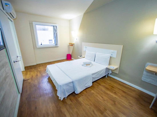 宜必思快捷迪维诺波利斯酒店