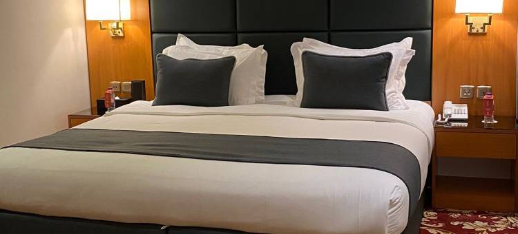 Bellevue Park Royal Hotel图片