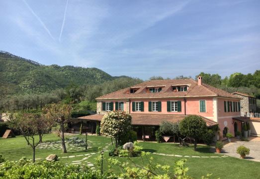 Relais Borgofasceo Hotel Overview