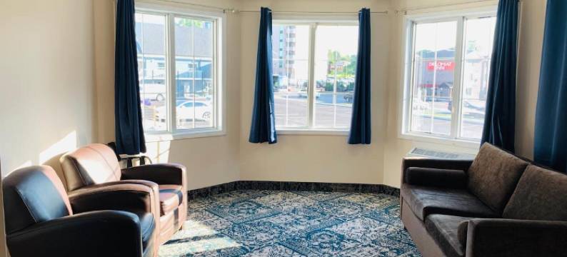 尼亚加拉瀑布城瀑布套房酒店(Falls Lodge & Suites)图片