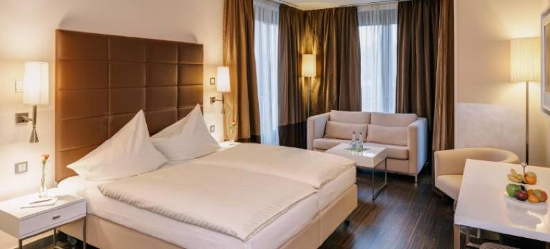 艾贝哈迪斯瓦瑟酒店(Hotel Eberhards am Wasser)图片