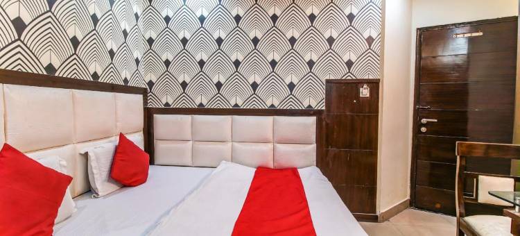 Hotel O S Deluxe图片