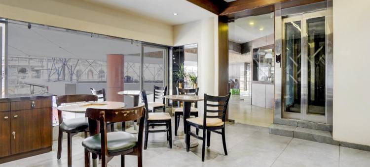 瓦多达拉火车站联排别墅(Super Townhouse Vadodara Railway Junction Formerly Hotel Unique)图片