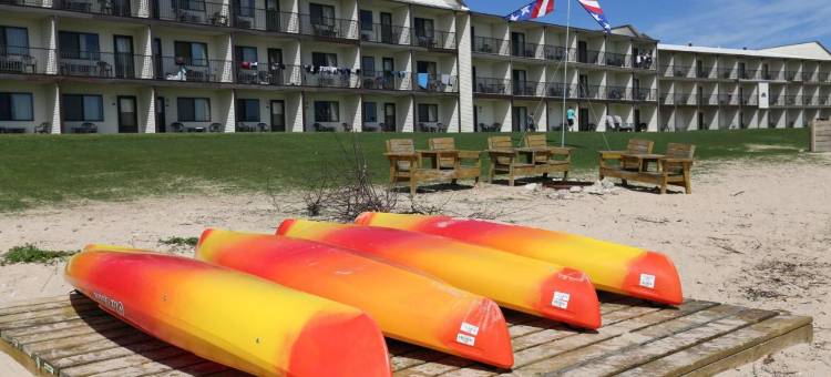 圣伊格纳斯湖滨AmericInn酒店(AmericInn by Wyndham Saint Ignace Lakefront)图片