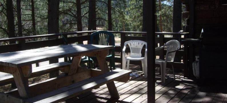 塞拉利昂博尼塔房车公园小木屋(Sierra Bonita Cabins and RV Park)图片