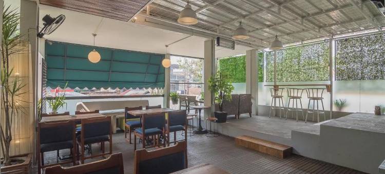 红多兹酒店-近UPI塞蒂亚布迪2号(RedDoorz Near Upi Setiabudi 2)图片