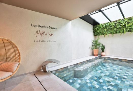 Hotel & Spa les Roches Noires Hotel Overview