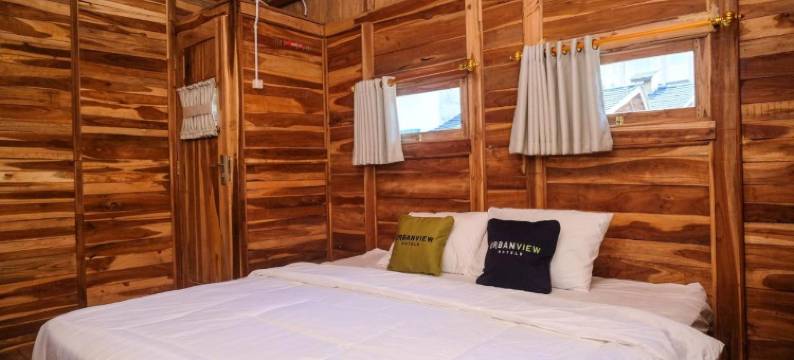 科洛帕克科布曼城市景观别墅酒店(Urbanview Villa Kolopaking Kebumen by RedDoorz)图片