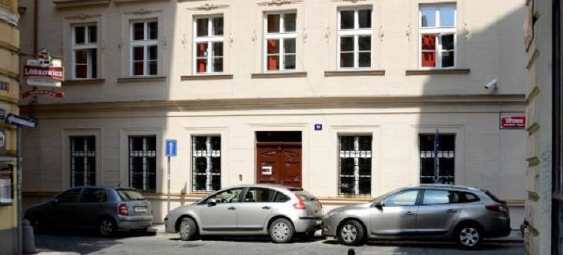 布拉格查理大桥安心居酒店(Safestay Prague Charles Bridge)图片