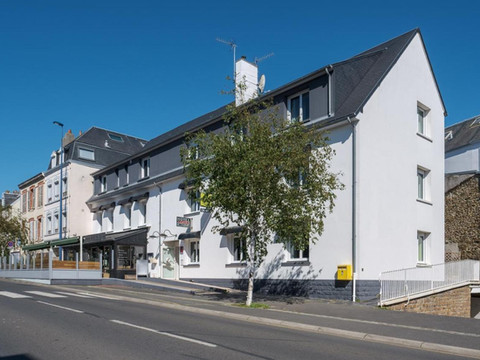 普莱维尔宅邸餐厅酒店