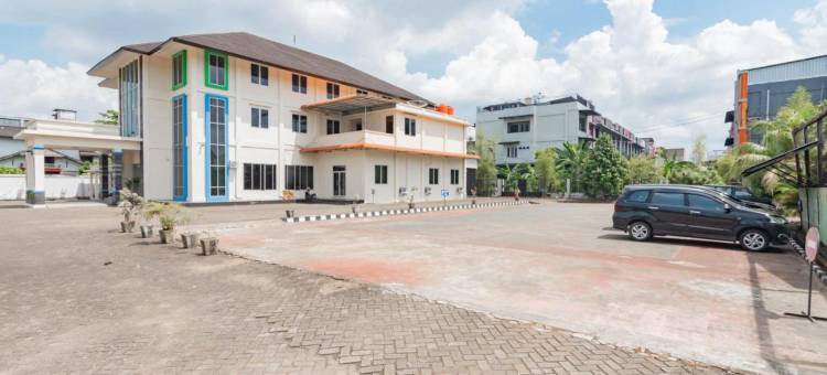 红门旗下-乌尔班维尤酒店-达彭蓬蒂亚纳克(Urbanview Hotel Syariah Dapen Pontianak by RedDoorz)图片