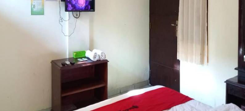 超级OYO 3862班丹旺宜酒店(RedDoorz Syariah at Hotel Pandan Wangi Near Alun Alun Sidoarjo)图片