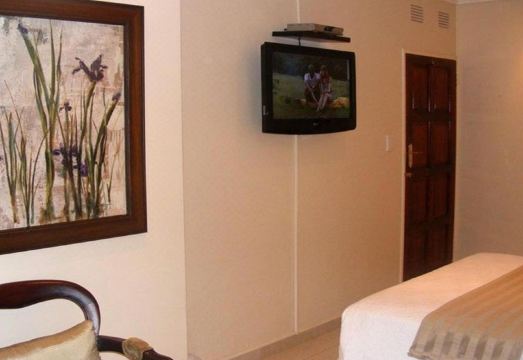 Jr Guesthouse Hotel Overview