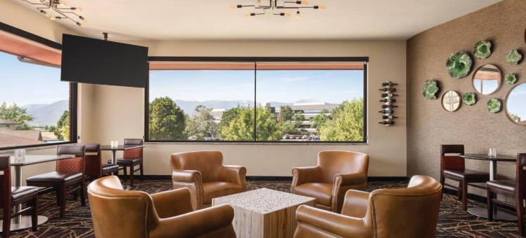 科罗拉多斯普林斯机场丽笙酒店(Radisson Hotel Colorado Springs Airport)图片
