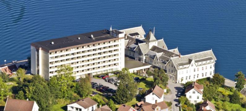 历史酒店(Kviknes Hotel)图片