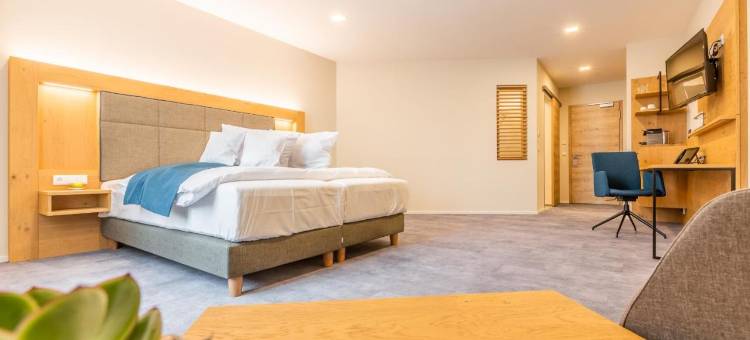 Schwan Und Post Business Quarters图片