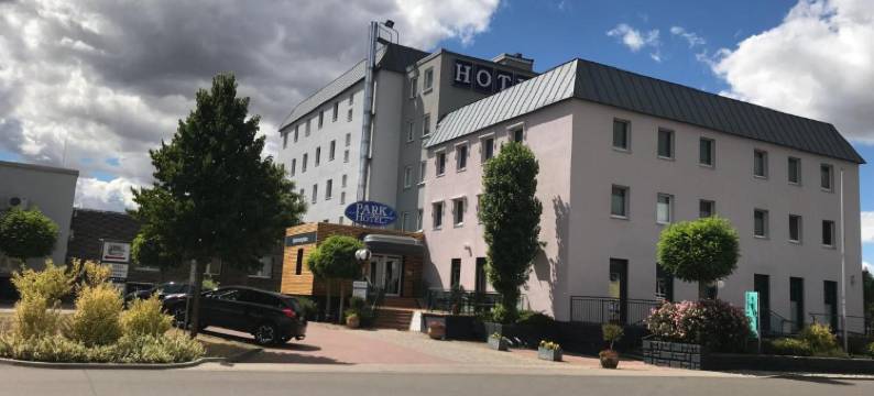 新勃兰登堡公园酒店(Parkhotel Neubrandenburg)图片
